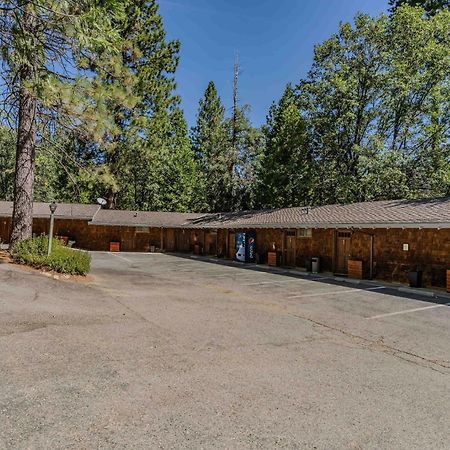 Narrow Gauge Inn Fish Camp Exterior foto